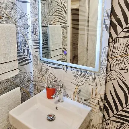 דירה 2v1 - Center 3 *